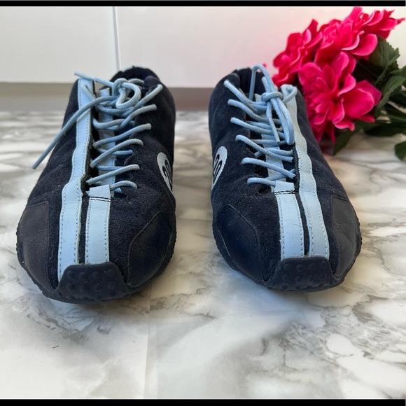 EXCELLENT - LIKE NEW - FILA Blue Suede Runners Fila - Picture 3 of 8